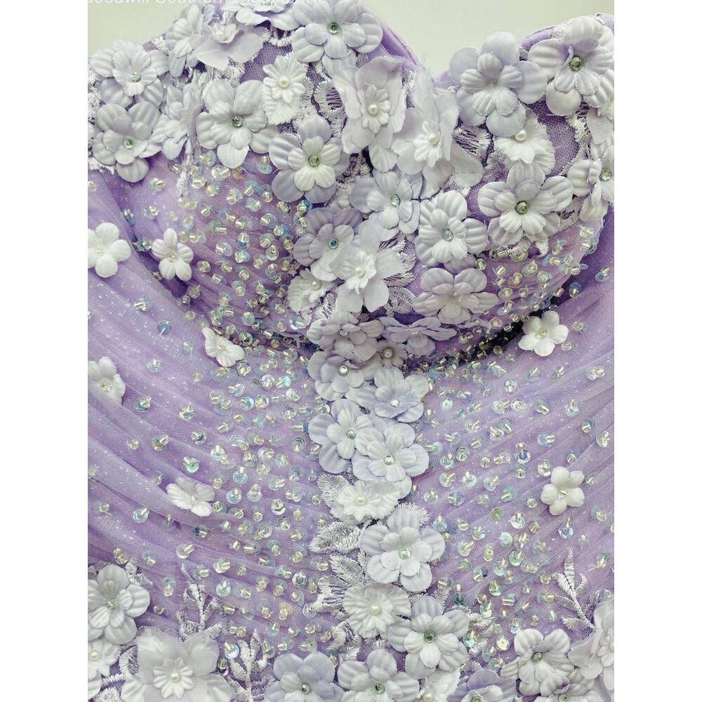 NEW Quinceanera Dress Lavender 3D Butterflies Ball Gown Sweet 16 Size 10/12 - Picture 3 of 5